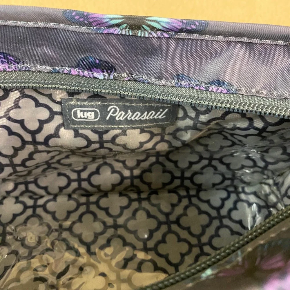 Lug Parasail Butterfly Grey Print Cosmetic Travel Toiletries Bag Zip Makeup‎ EUC
